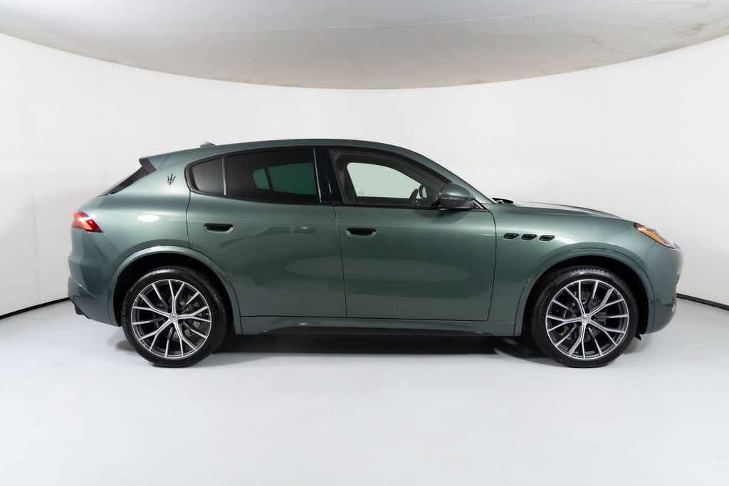 2026 Maserati Grecale Modena V6 - Photo 17