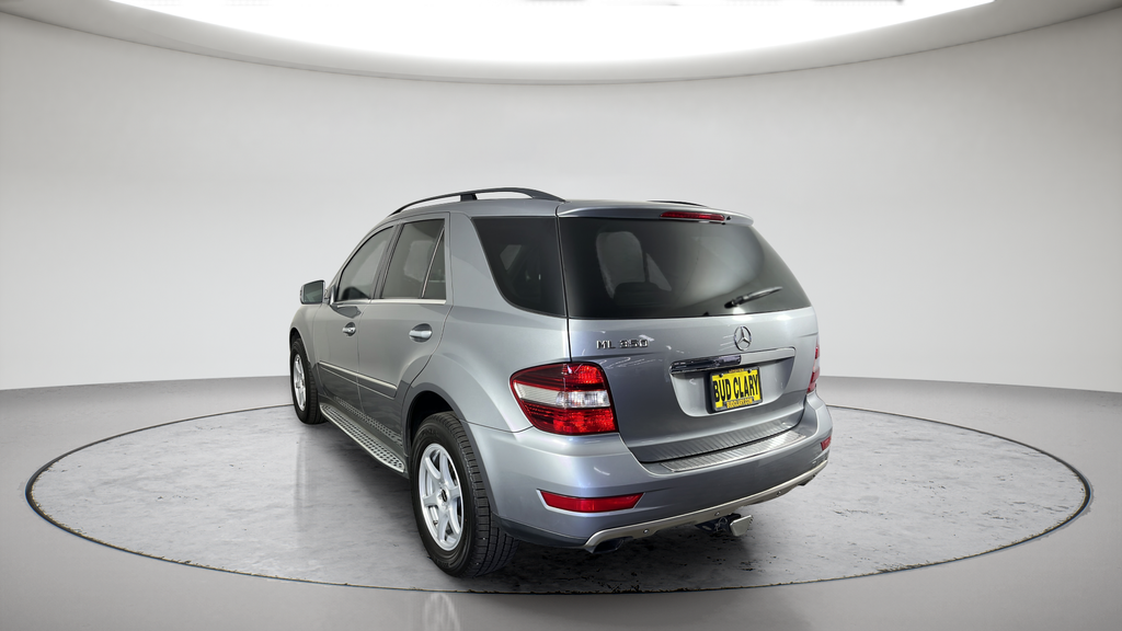 Used 2011  Mercedes-Benz ML 350 image 10