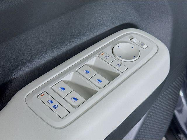 New 2026 Gray Hyundai SE image 27