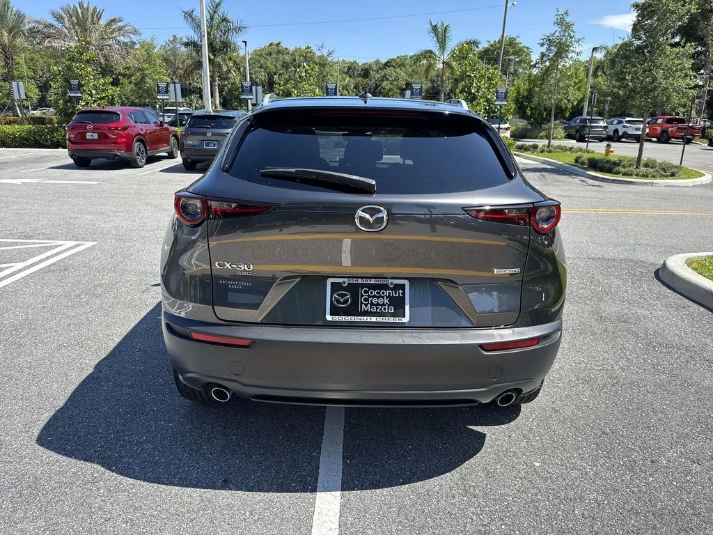 Used 2021 Machine Gray Metallic Mazda Premium image 2