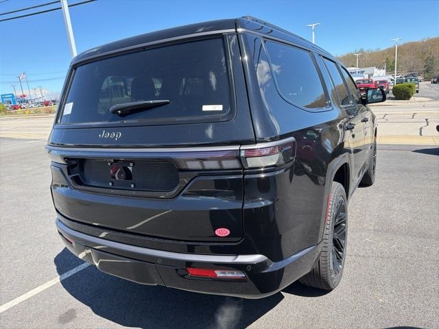 New 2026 High Gloss Black Exterior Paint Jeep Limited Reserve image 3