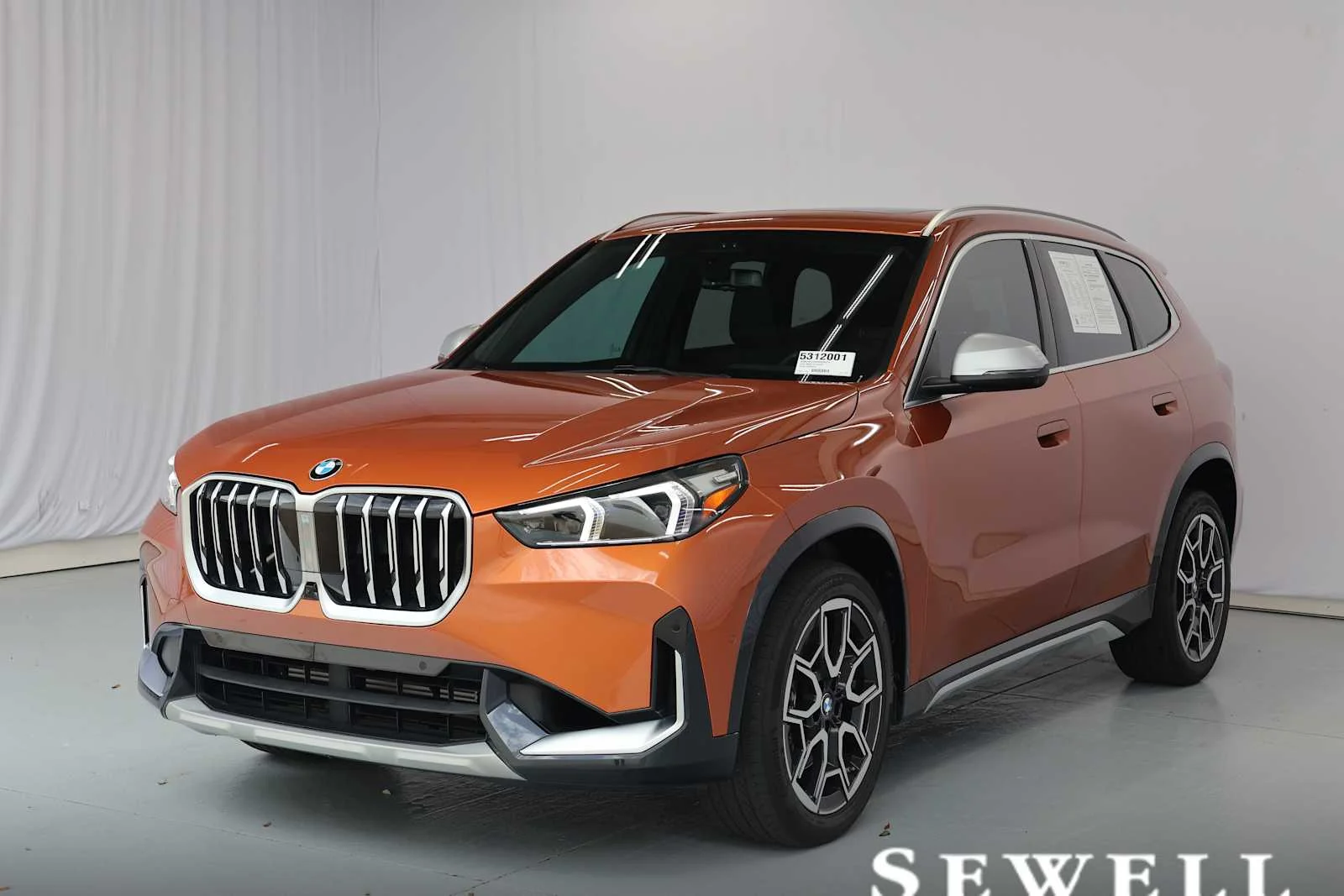 Certified Used 2024 Utah Orange Metallic BMW xDrive28i image 1