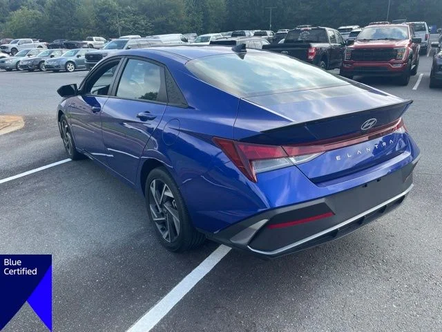 Used 2025 Blue Hyundai SEL Sport image 3