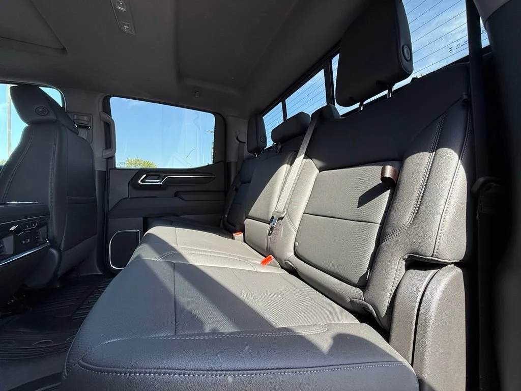 New 2026 Onyx Black GMC SLT image 36