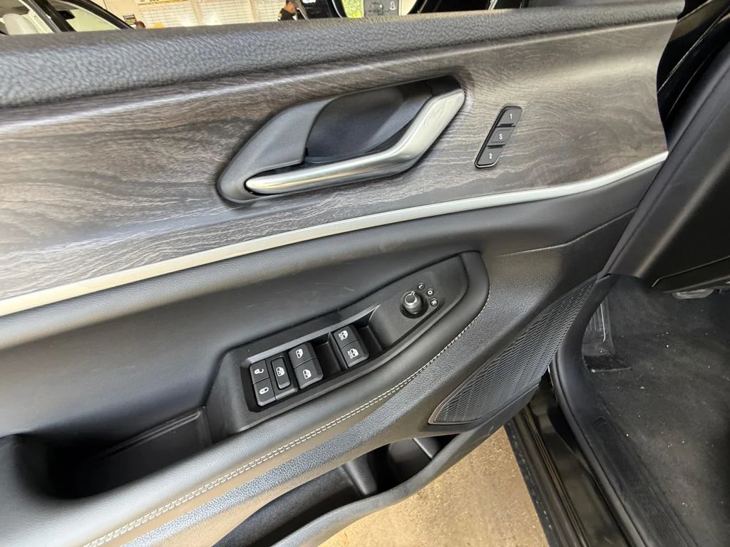 New 2026 Black Jeep Limited image 11