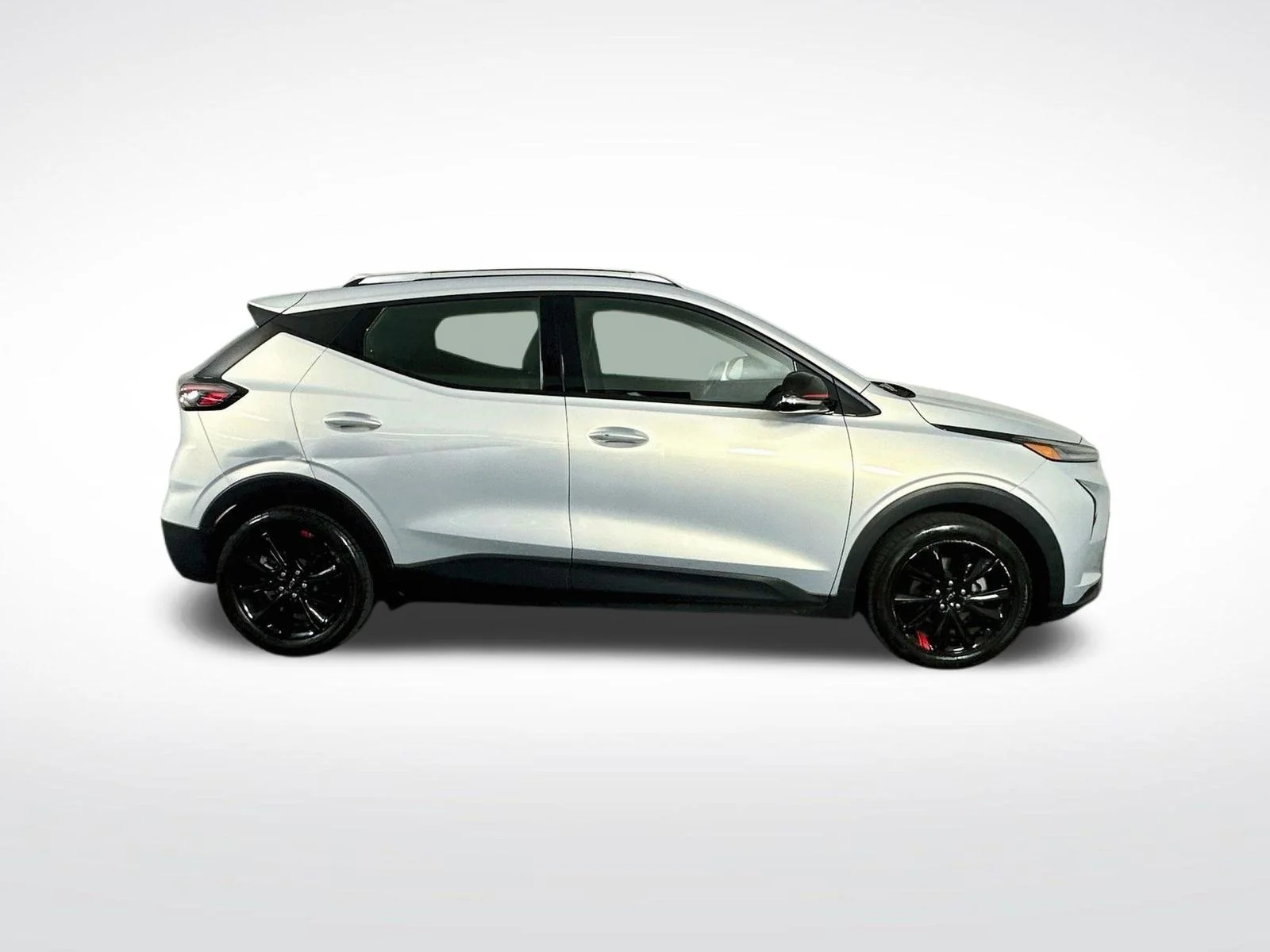 Used 2023 Silver Flare Metallic Chevrolet LT image 9