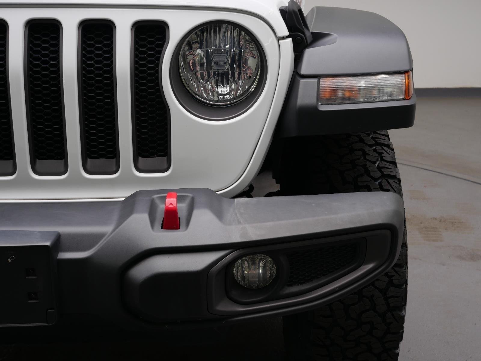 Used 2022 Bright White Clearcoat Jeep Rubicon image 12