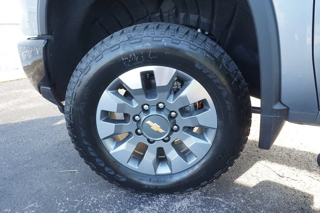 New 2026 Sterling Gray Metallic Chevrolet Custom image 27