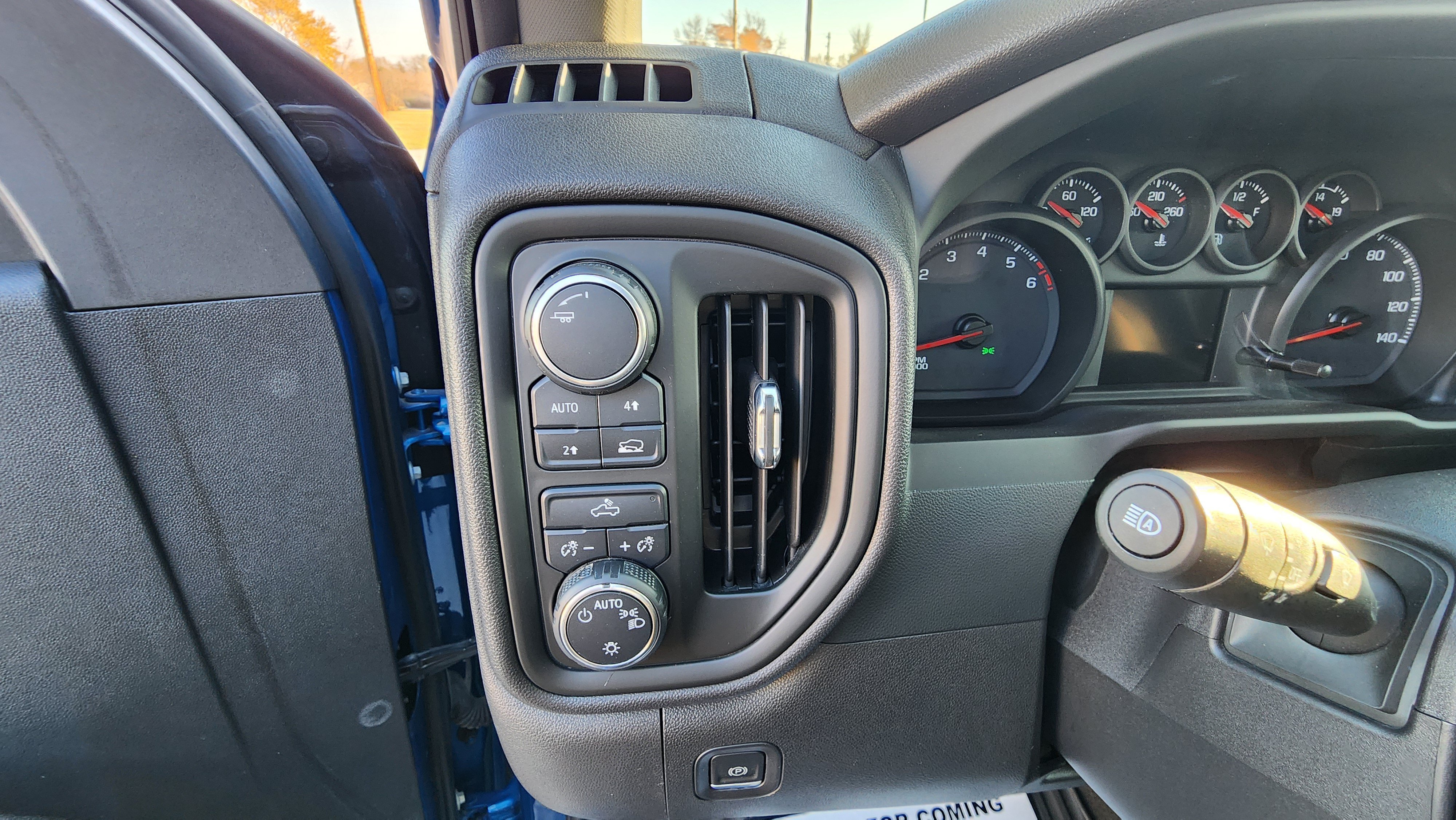 2023 Chevrolet Silverado 1500 Custom - Photo 16