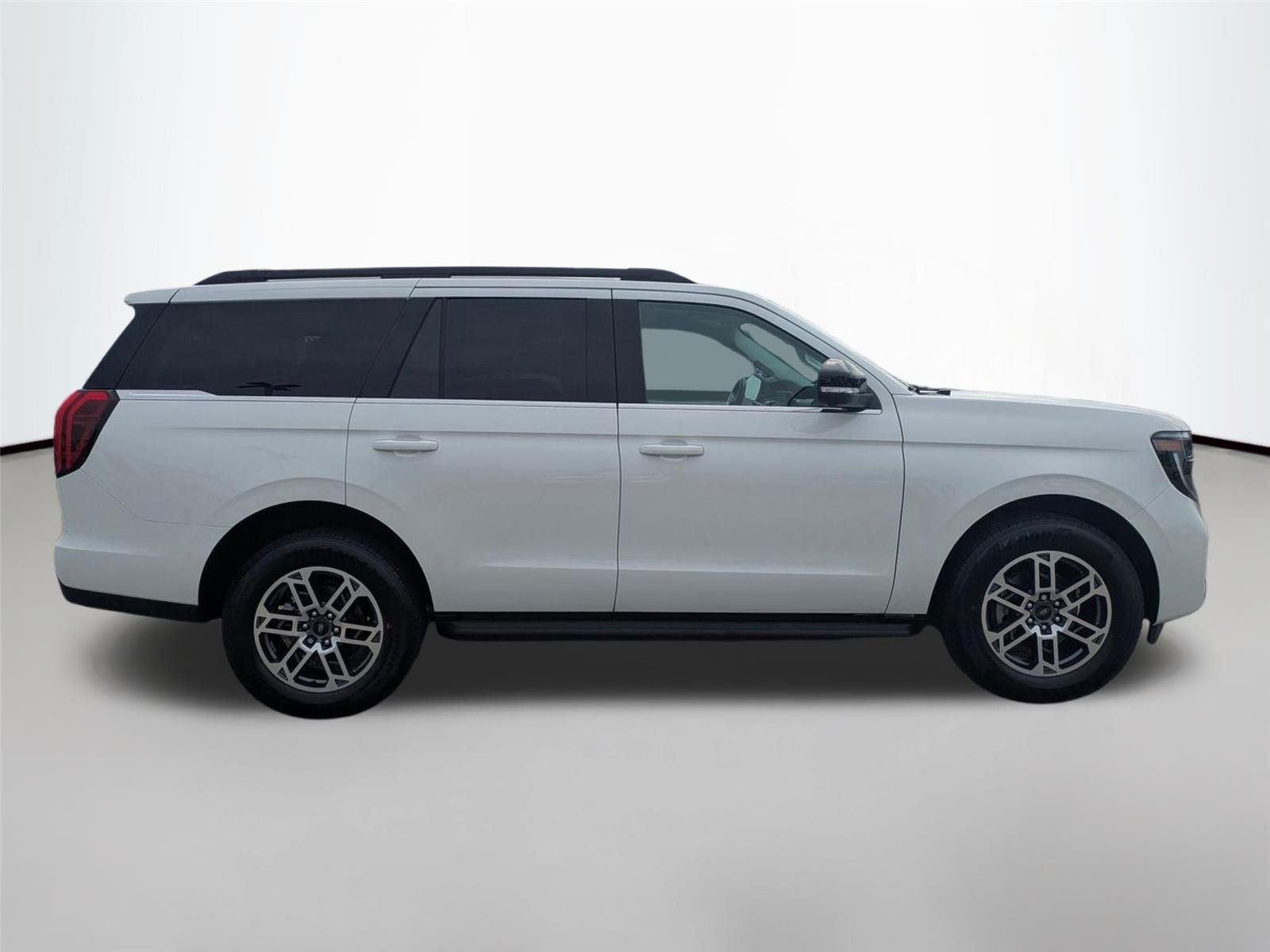 New 2026 Star White Metallic Tri-Coat Ford Active image 4