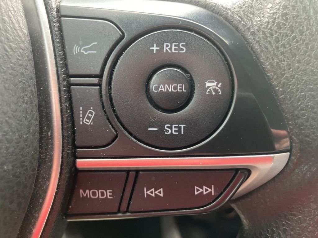 Used 2022 Gray Toyota LE image 15