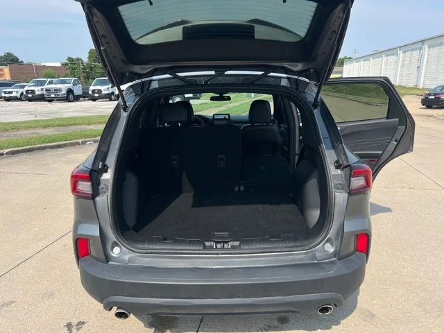 Used 2025 Gray Ford ST-Line image 32
