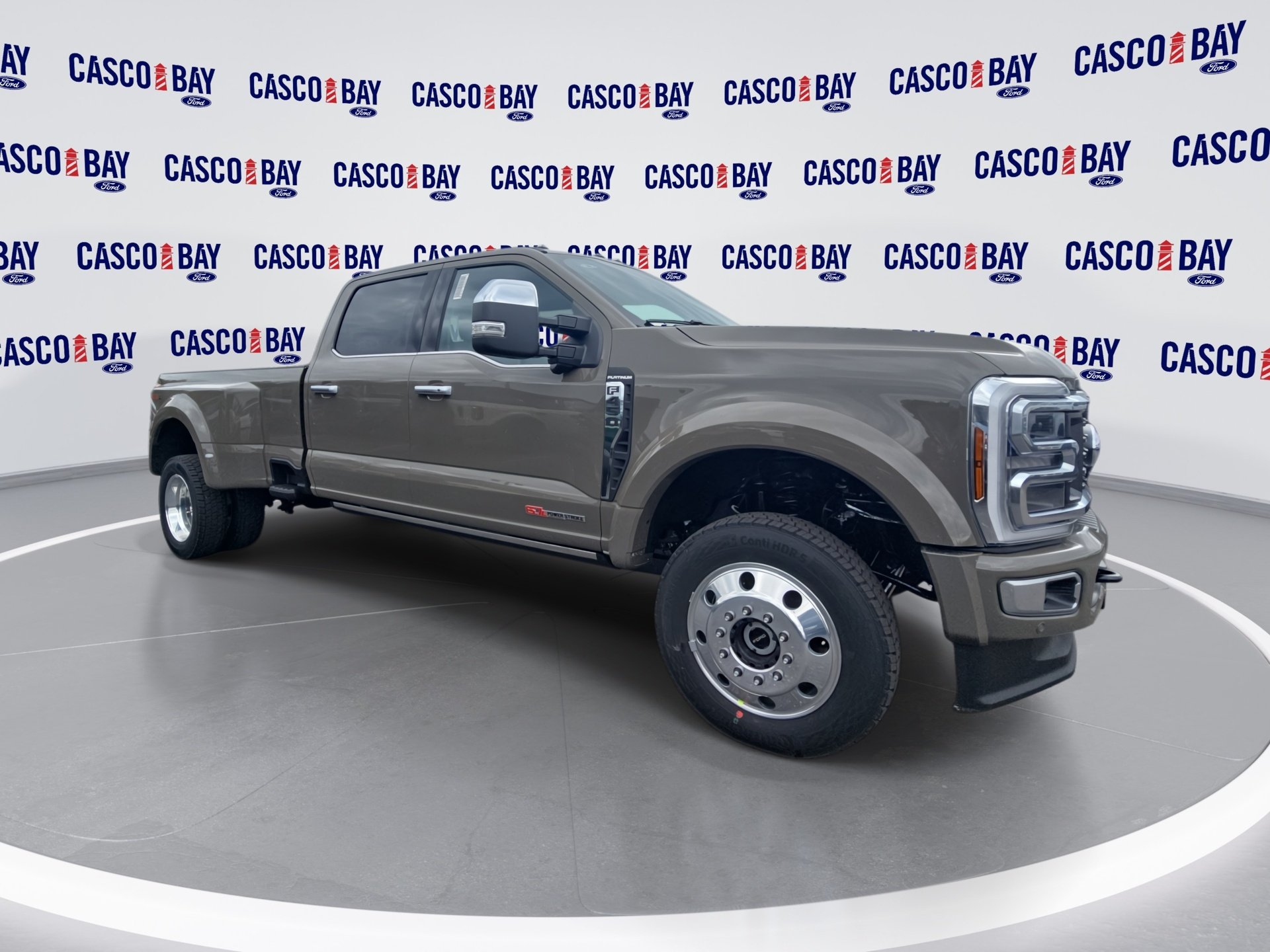 2026 Ford F-450 Platinum 4x4 Crew Cab 8' Box DRW's photo