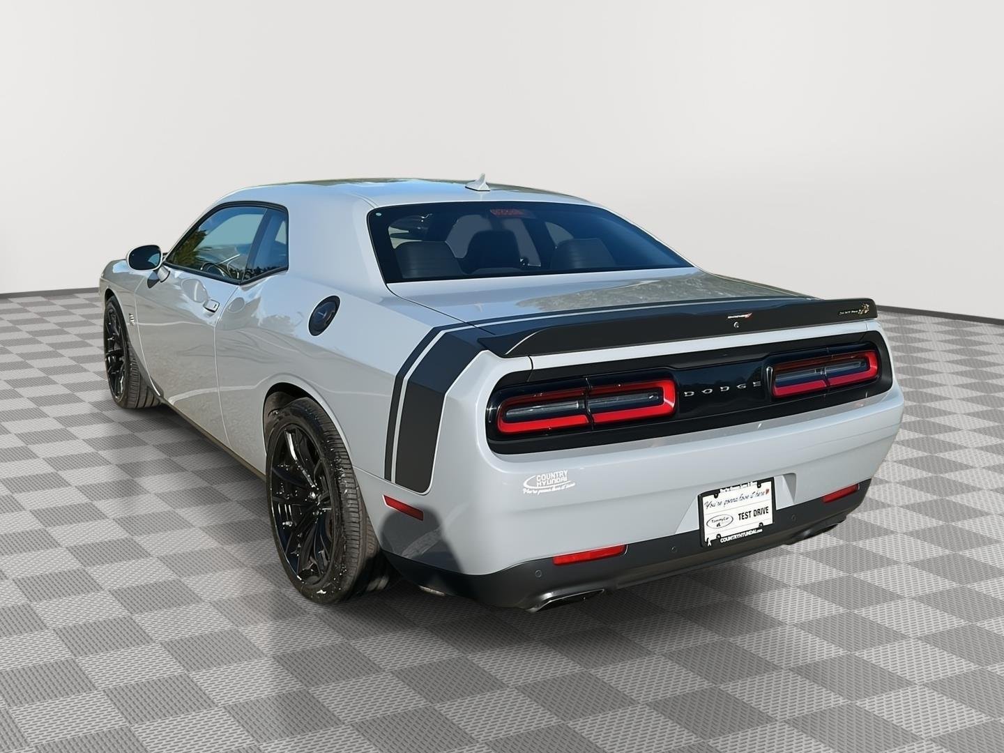 2021 Dodge Challenger R/T - Photo 7