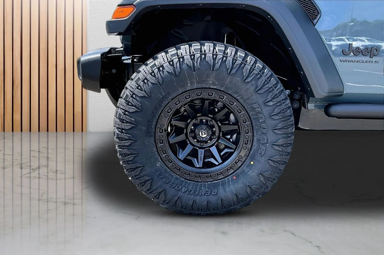 New 2026 Anvil Clear-Coat Exterior Paint Jeep Sport image 30