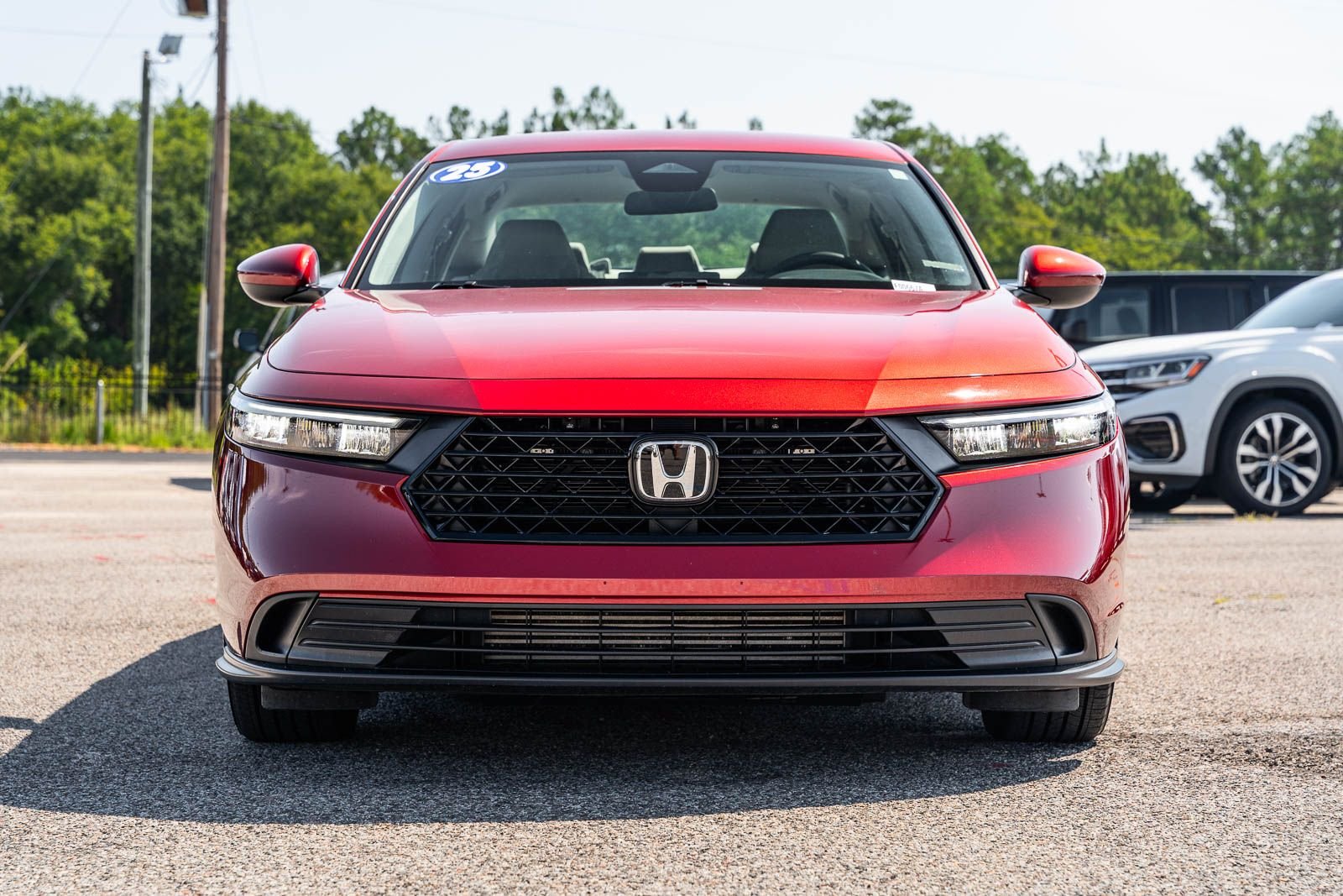 Certified Used 2025  Honda LX image 2