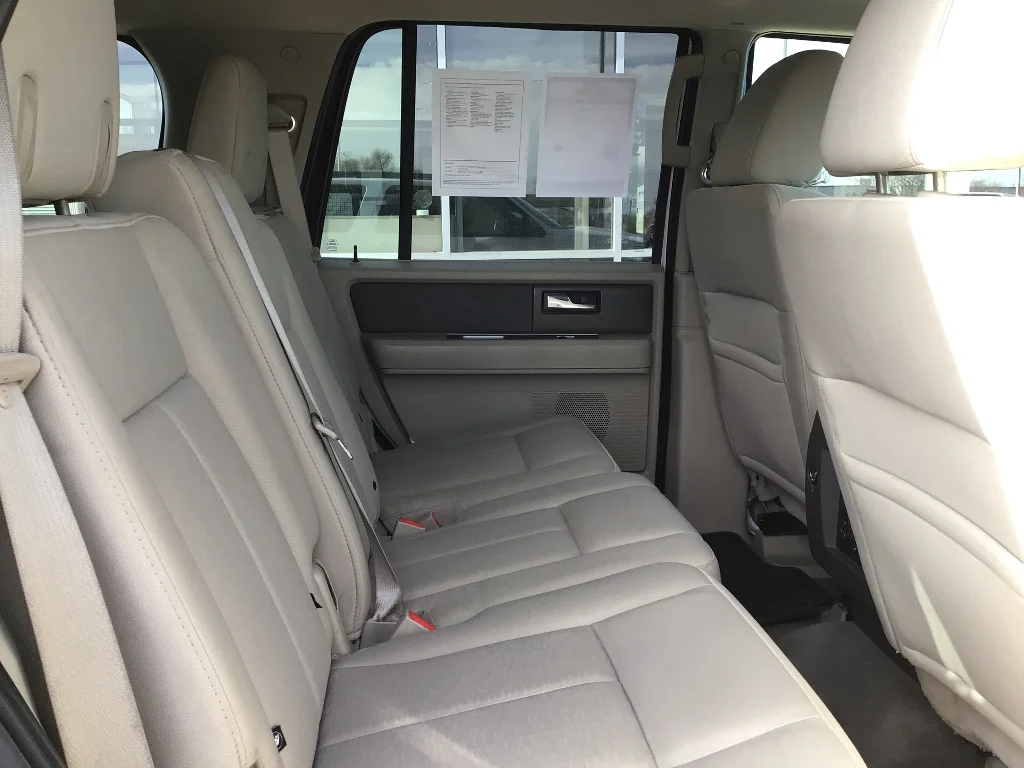 Used 2012 White Ford XLT image 7