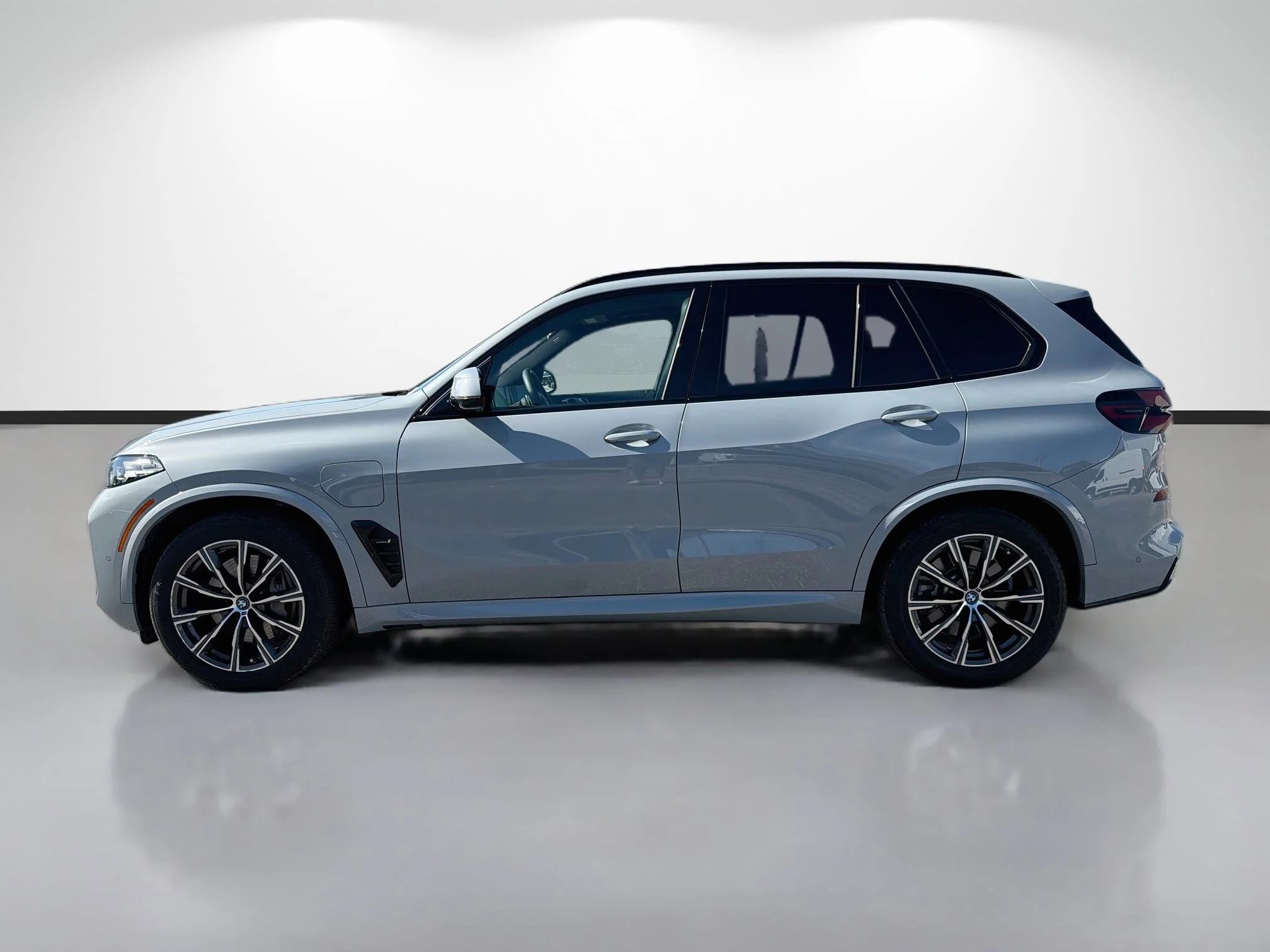 Used 2024 Brooklyn Grey Metallic BMW xDrive50e image 6