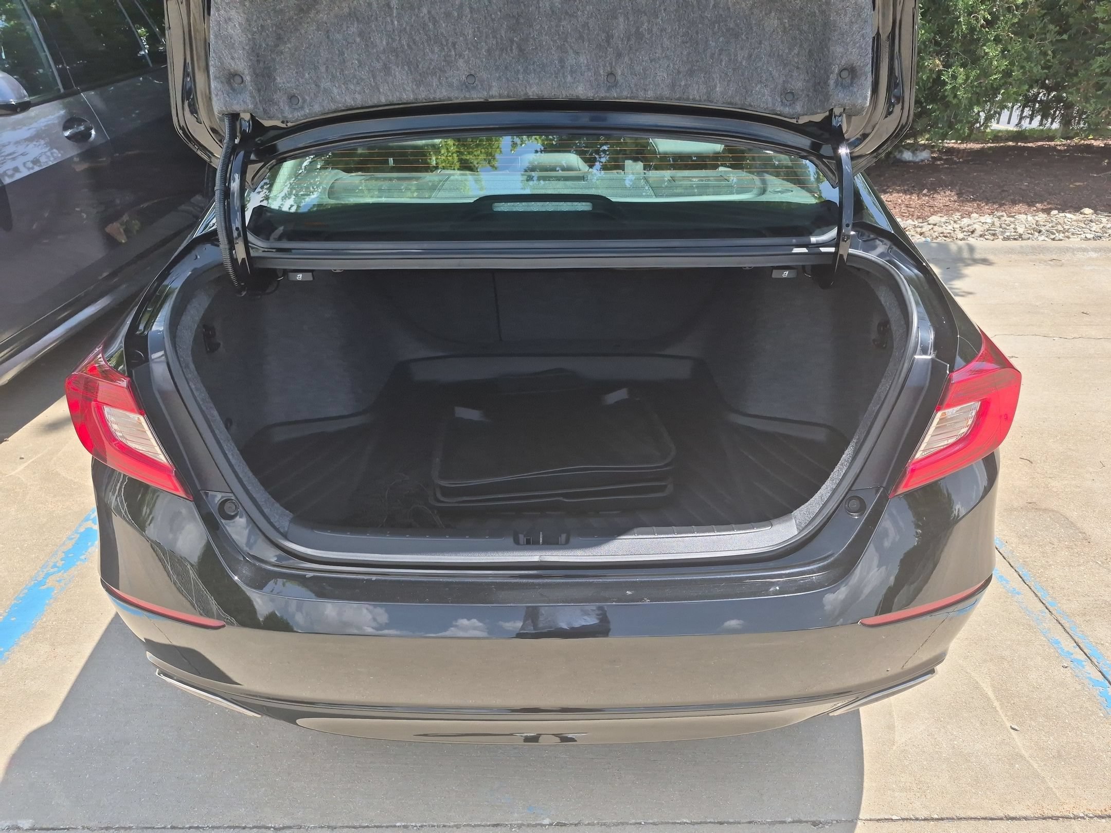2019 Honda Accord EX-L - Photo 27