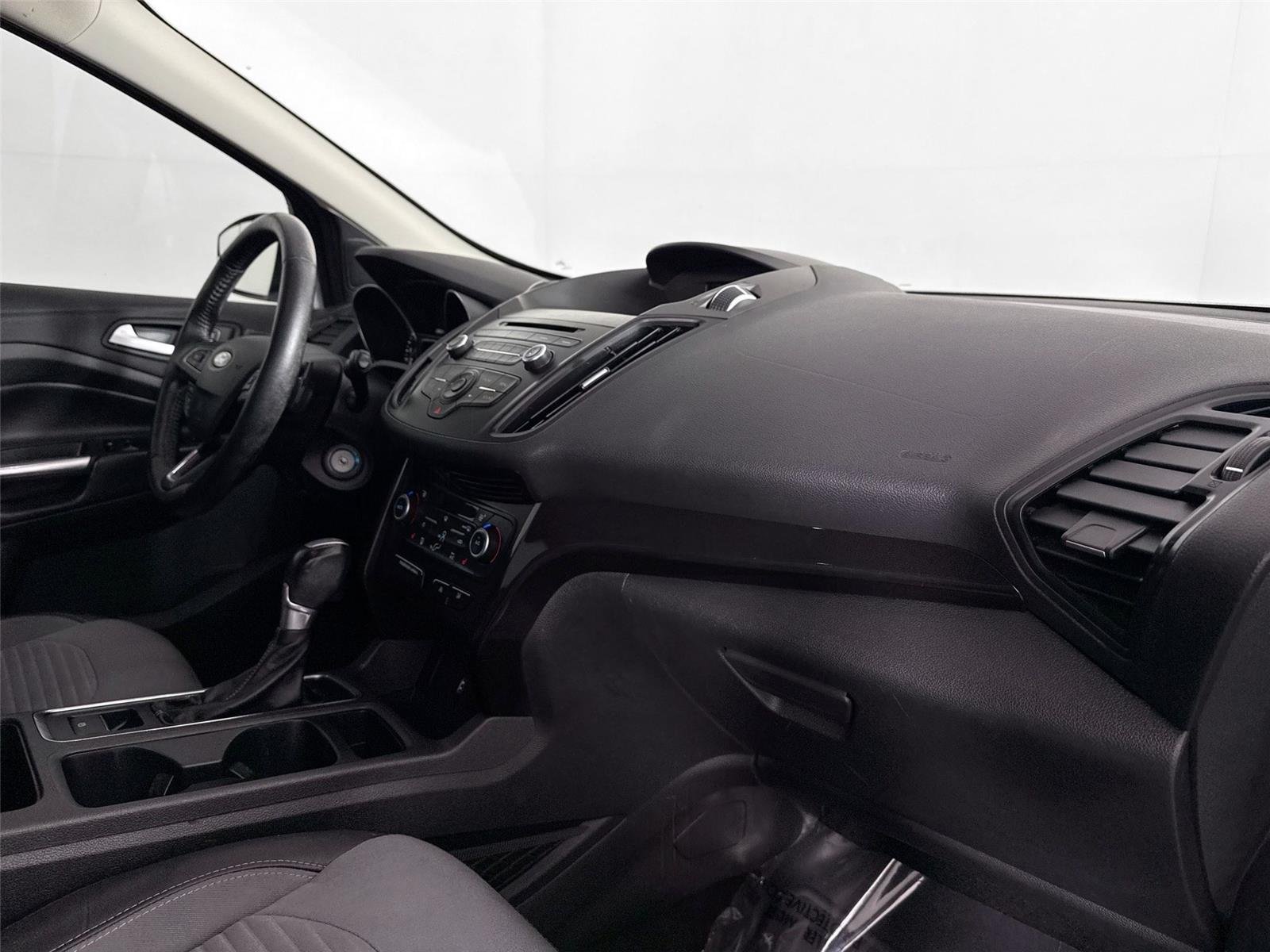Used 2018 Ingot Silver Ford SE image 40