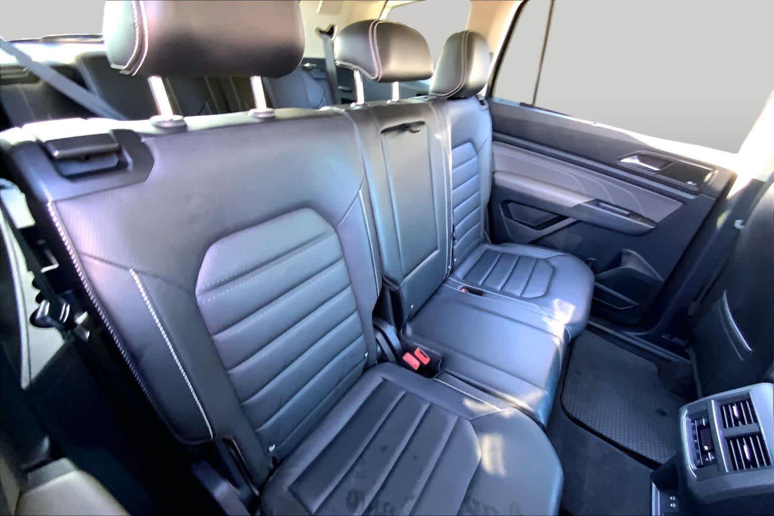 Used 2022 Deep Black Pearl Volkswagen 3.6L V6 SEL Premium R-Line image 39