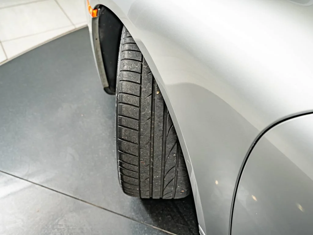 Used 2007 Arctic Silver Metallic Porsche  image 43