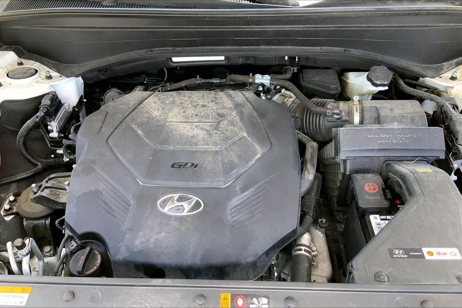 Used 2025 Hyper White Hyundai SEL image 34