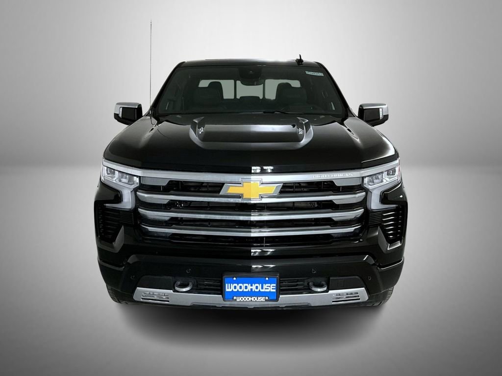 2026 Chevrolet Silverado 1500 High Country - Photo 2