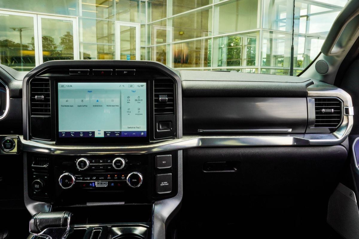 Used 2023 Red Ford Lariat image 19