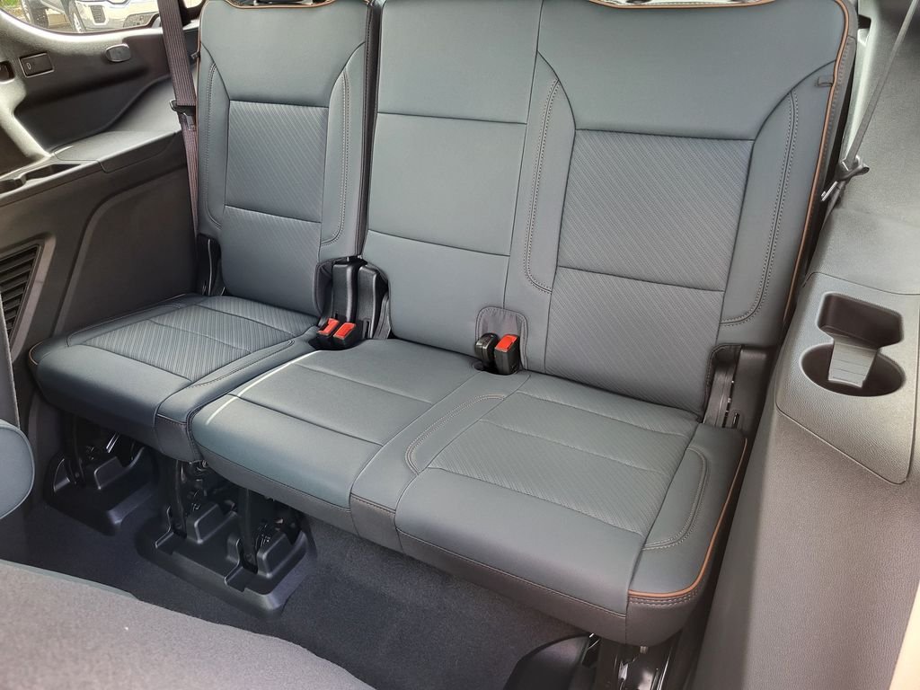2026 GMC Yukon AT4 - Photo 11
