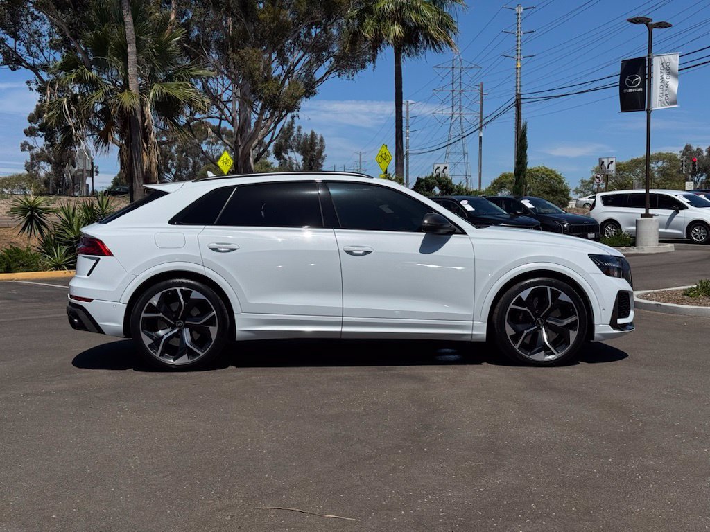 Used 2023 Glacier White Audi 4.0T image 30