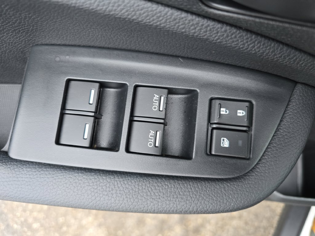 Used 2022 Beige Honda EX-L image 29