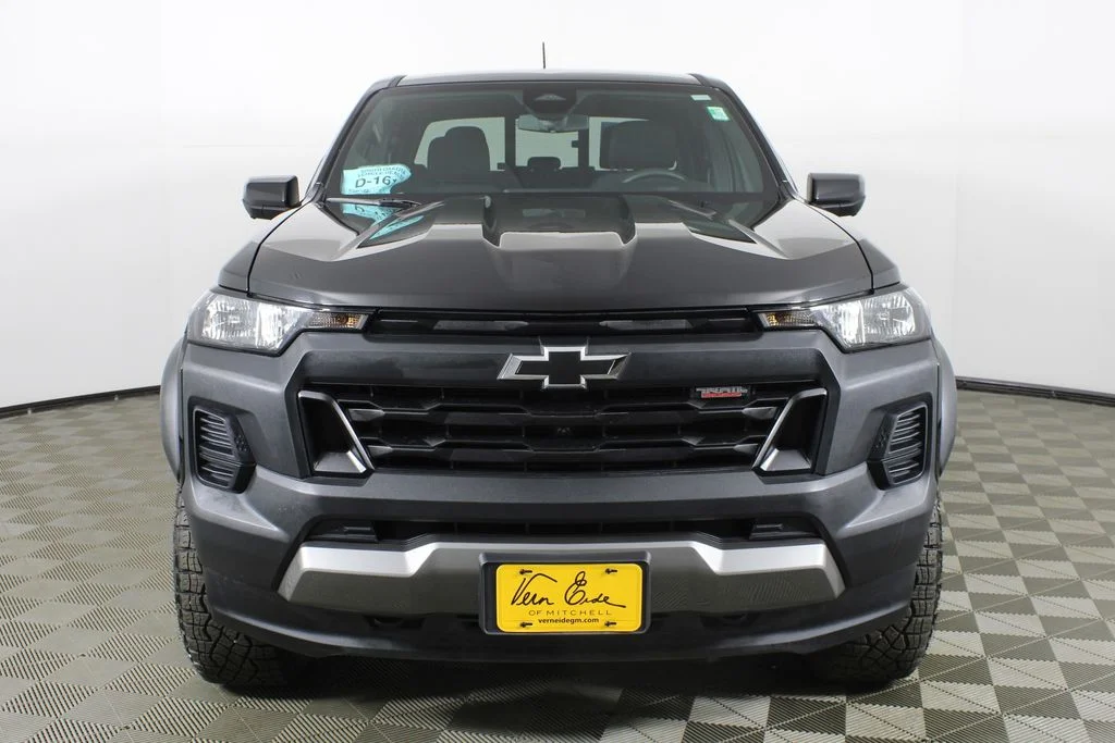 Used 2023 Black Chevrolet Trail Boss image 2