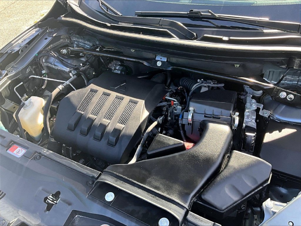 Used 2025  Mitsubishi Black Edition image 35