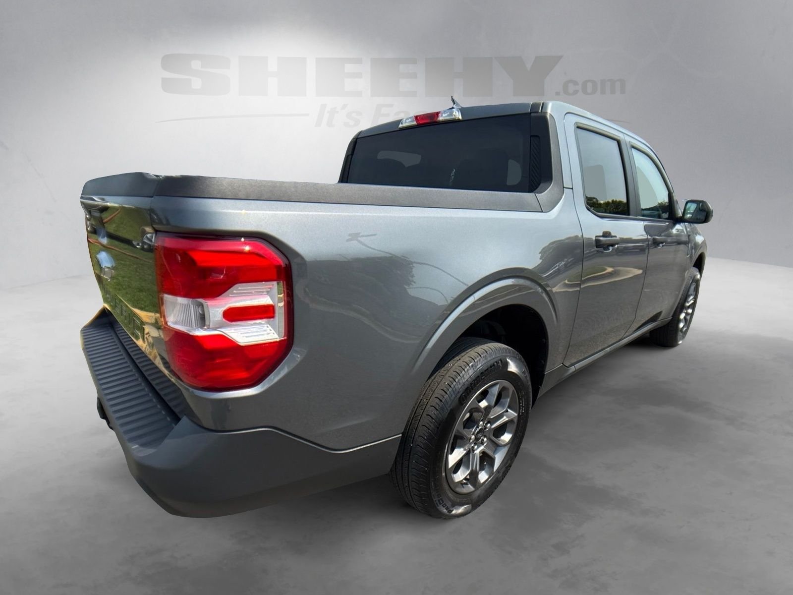 Used 2024 Gray Ford XLT image 12