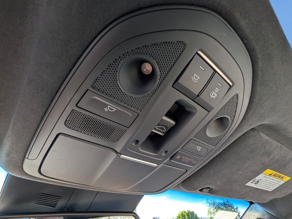 2023 GENESIS G70 Standard - Photo 24