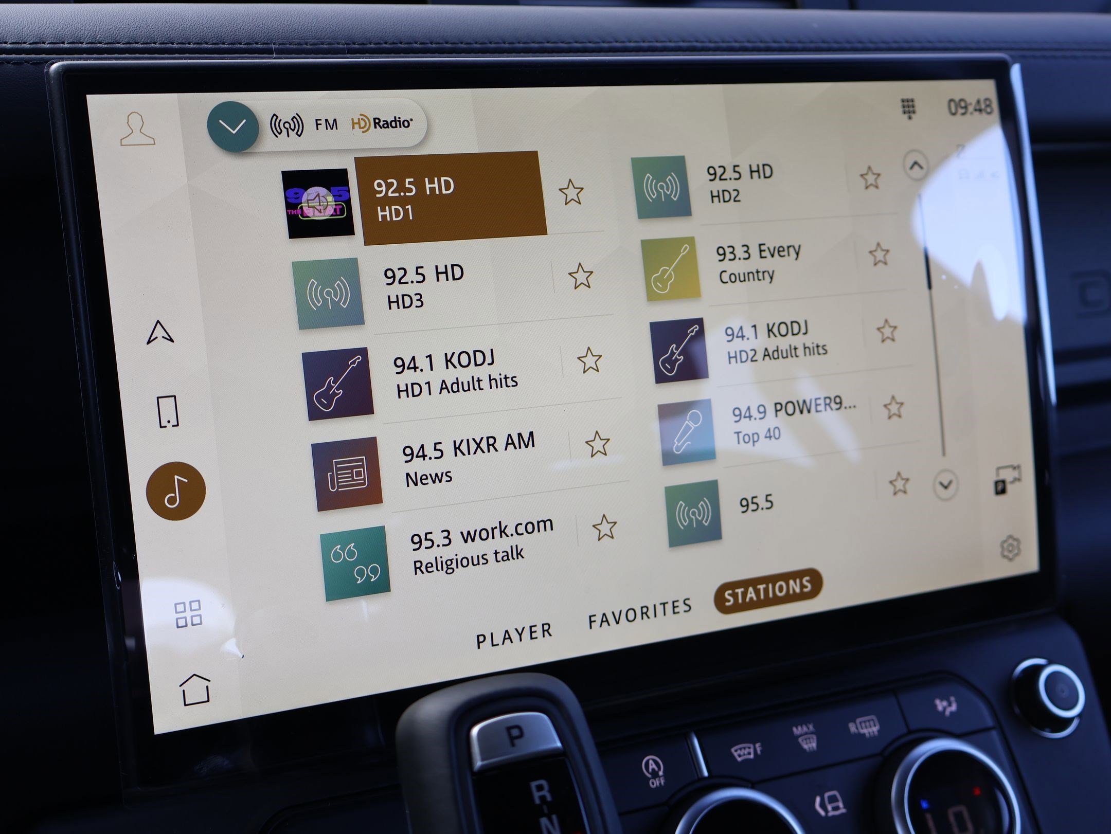 2026 Land Rover Defender X-Dynamic SE - Photo 13