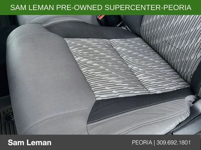 Used 2021 Silver Toyota SR5 image 18