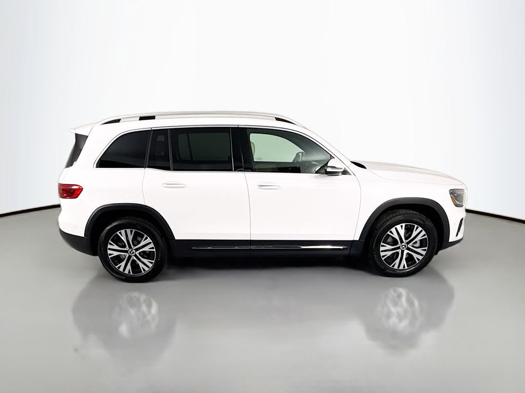 Used 2025 White Mercedes-Benz GLB 250 image 4