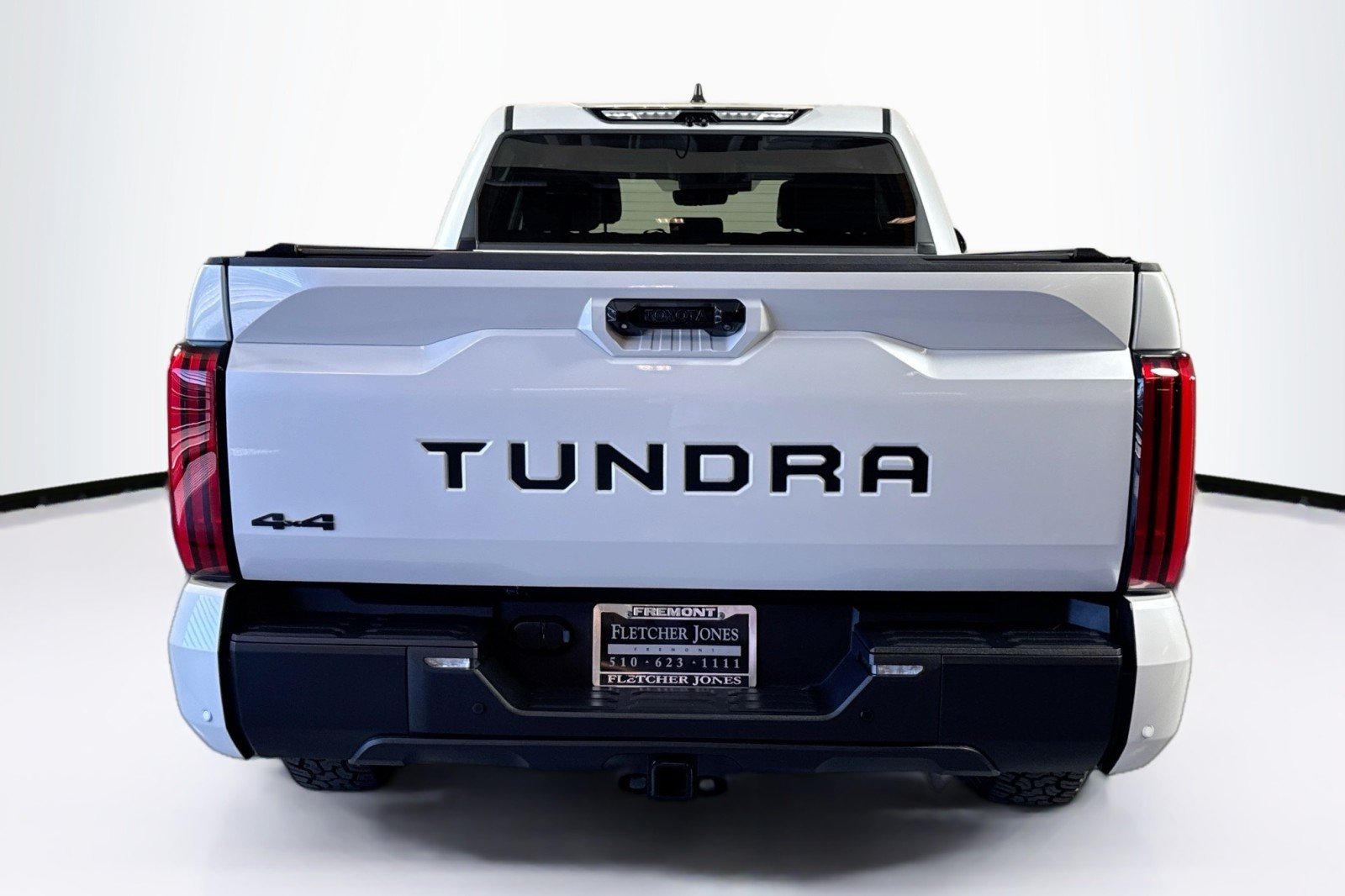 Used 2024 WHITE Toyota Limited CrewMax 6.5