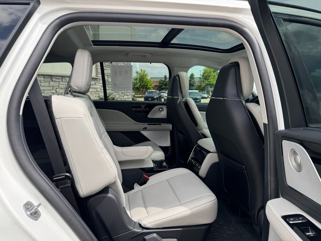 2025 Lincoln Aviator Reserve - Photo 11