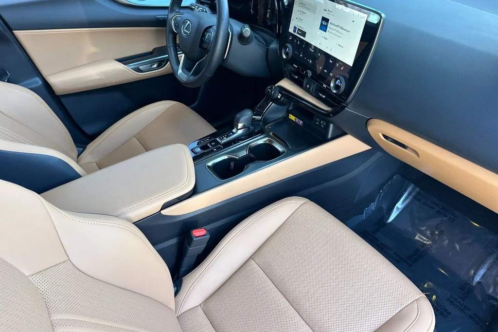 Certified Used 2026 White Lexus 350h Premium image 19