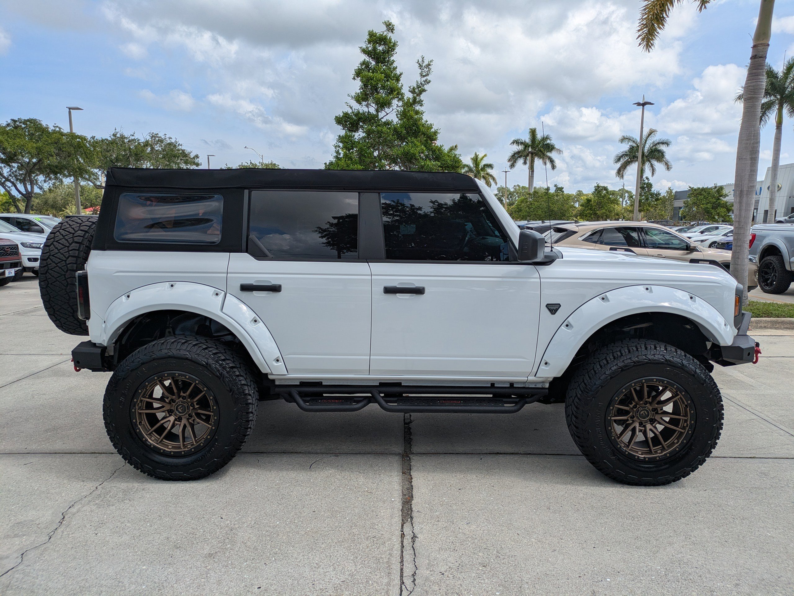 Used 2023 Oxford White Ford Big Bend image 3