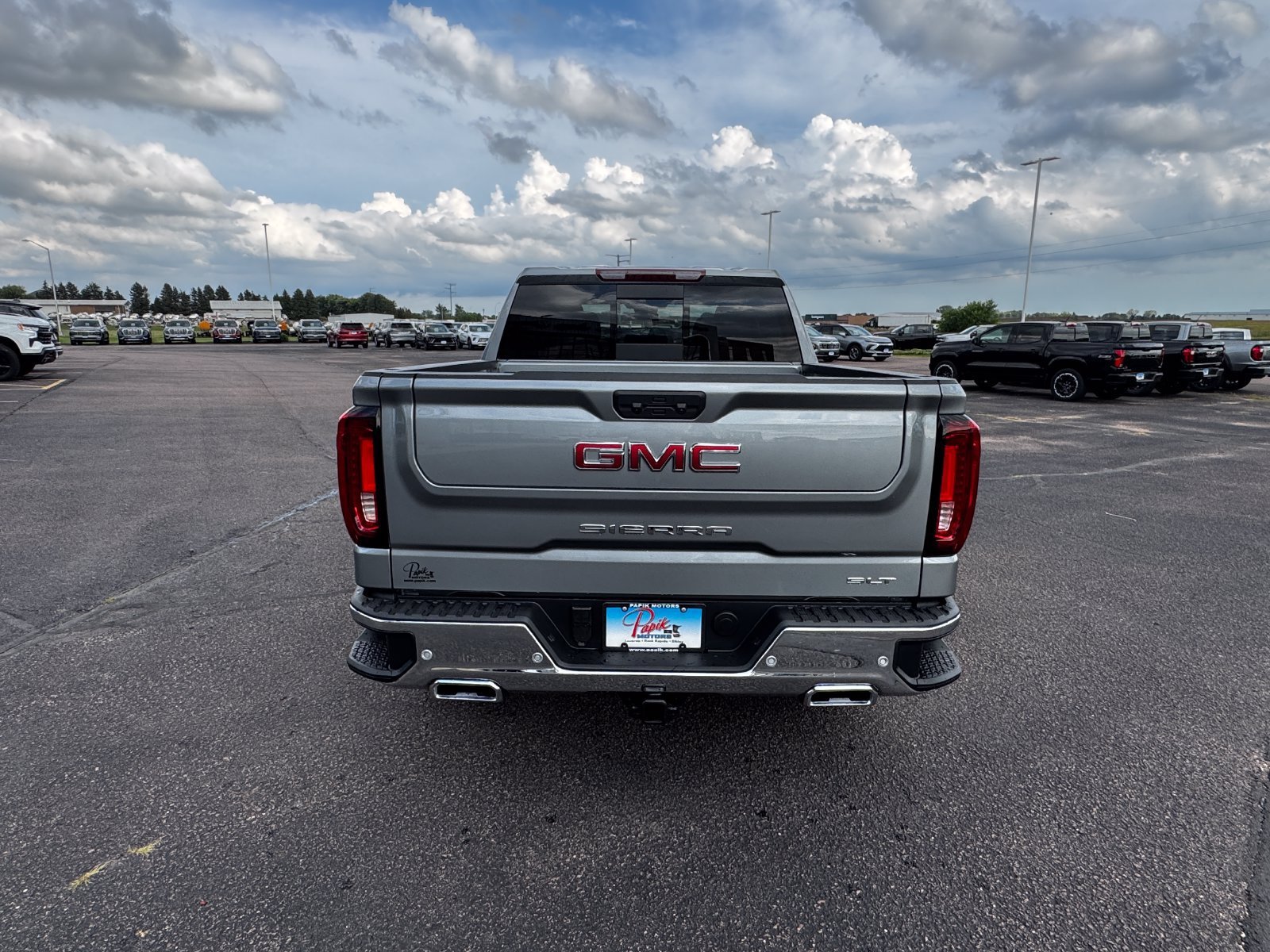 2026 GMC Sierra 1500 SLT - Photo 8