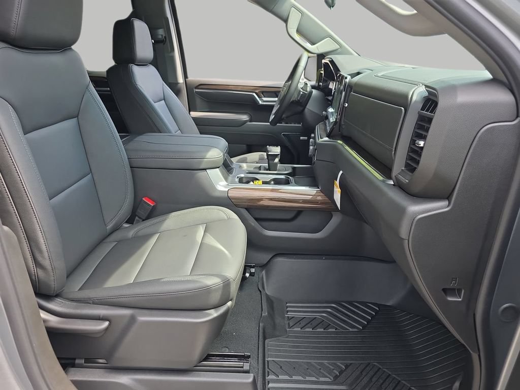 2026 Chevrolet Silverado 1500 LT Trail Boss - Photo 8