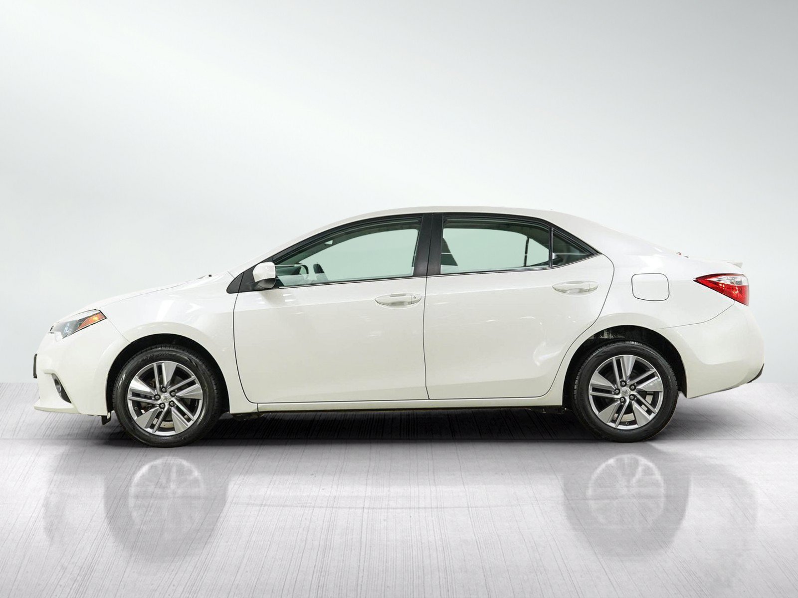 Used 2015 Toyota Corolla LE Eco with VIN 5YFBPRHE3FP187158 for sale in White Bear Lake, Minnesota