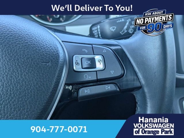 Used 2018 Black Volkswagen 2.0T SE w/Technology image 27