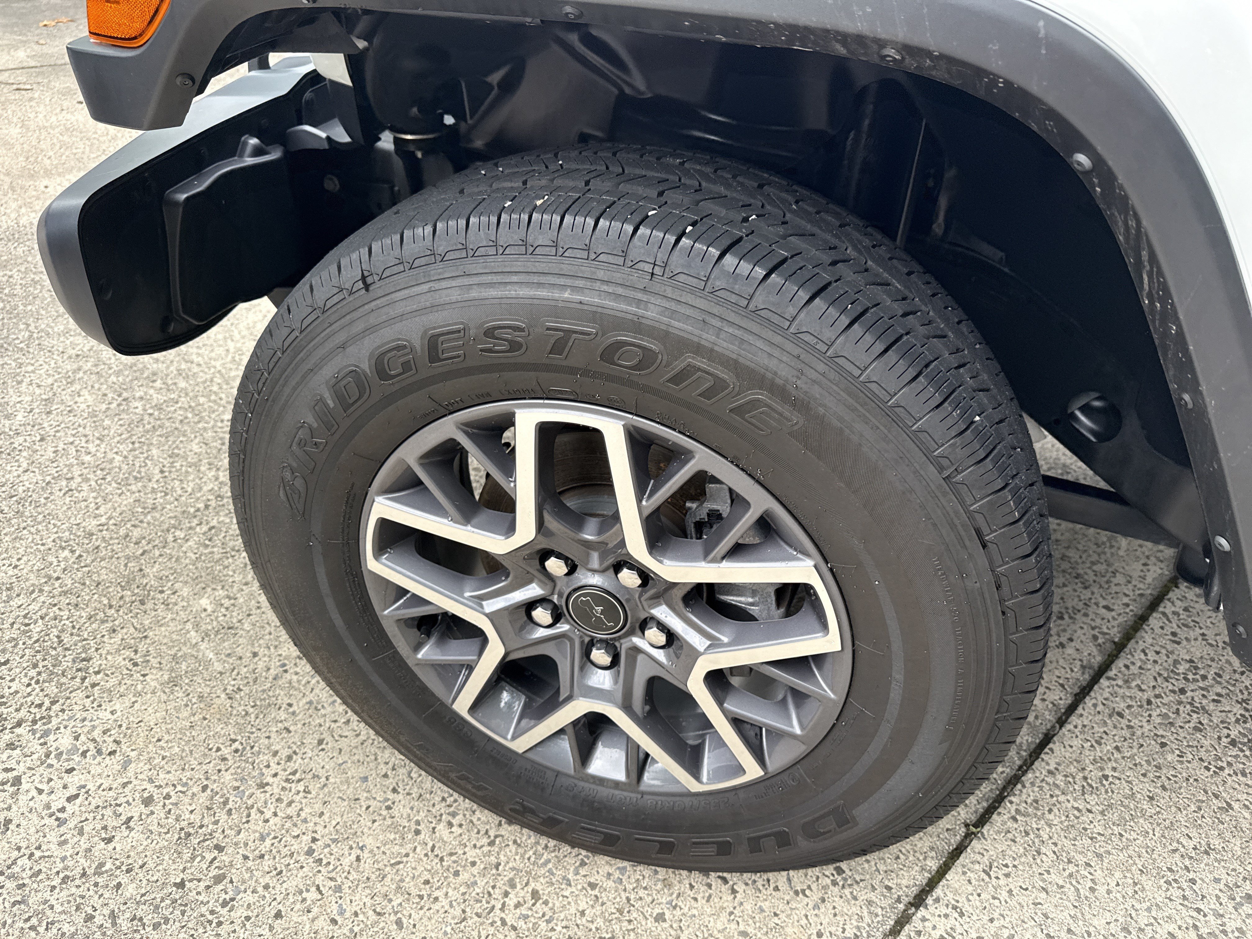 Used 2024 Bright White Clearcoat Jeep Sahara image 13