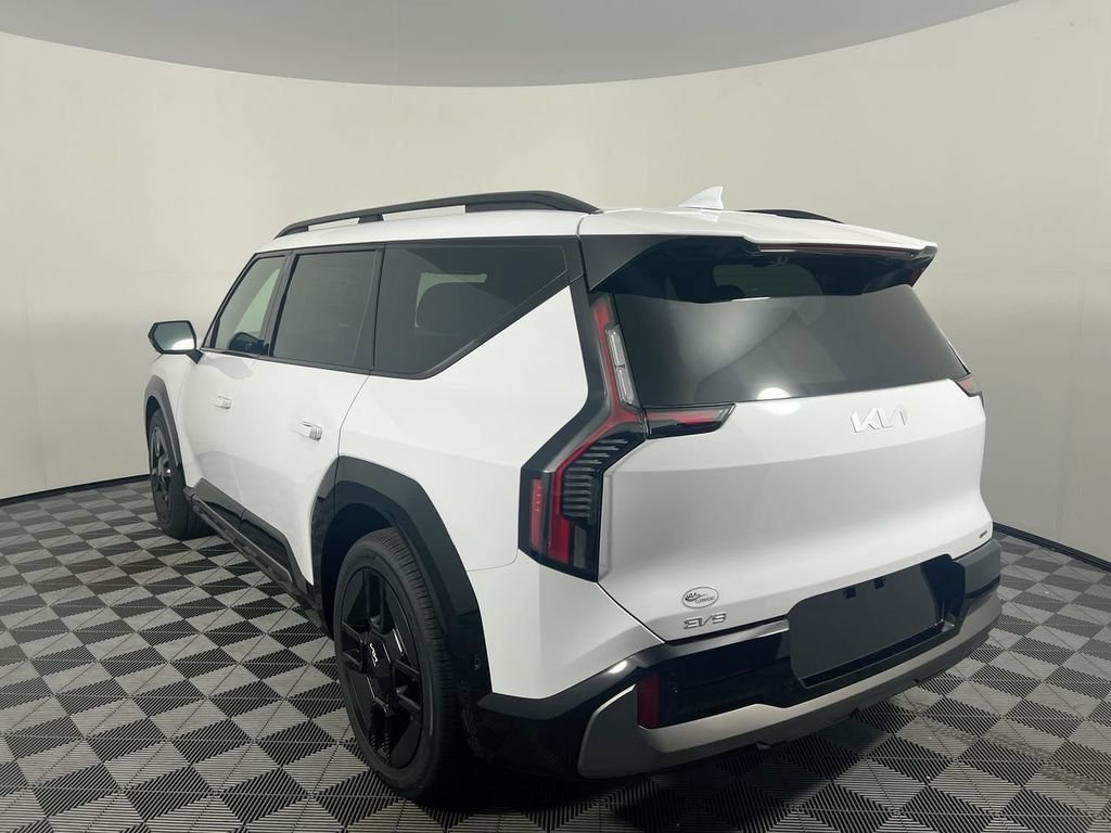 New 2026 Glacial White Pearl / Black Ro Kia GT-Line AWD image 7