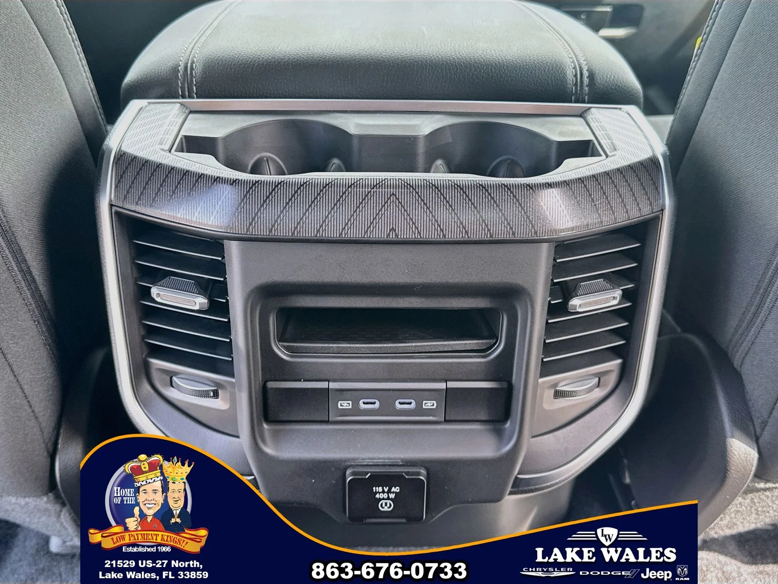 New 2026 Diamond Black Crystal Pearl-Coat Exterior Paint RAM Big Horn/Lone Star image 24